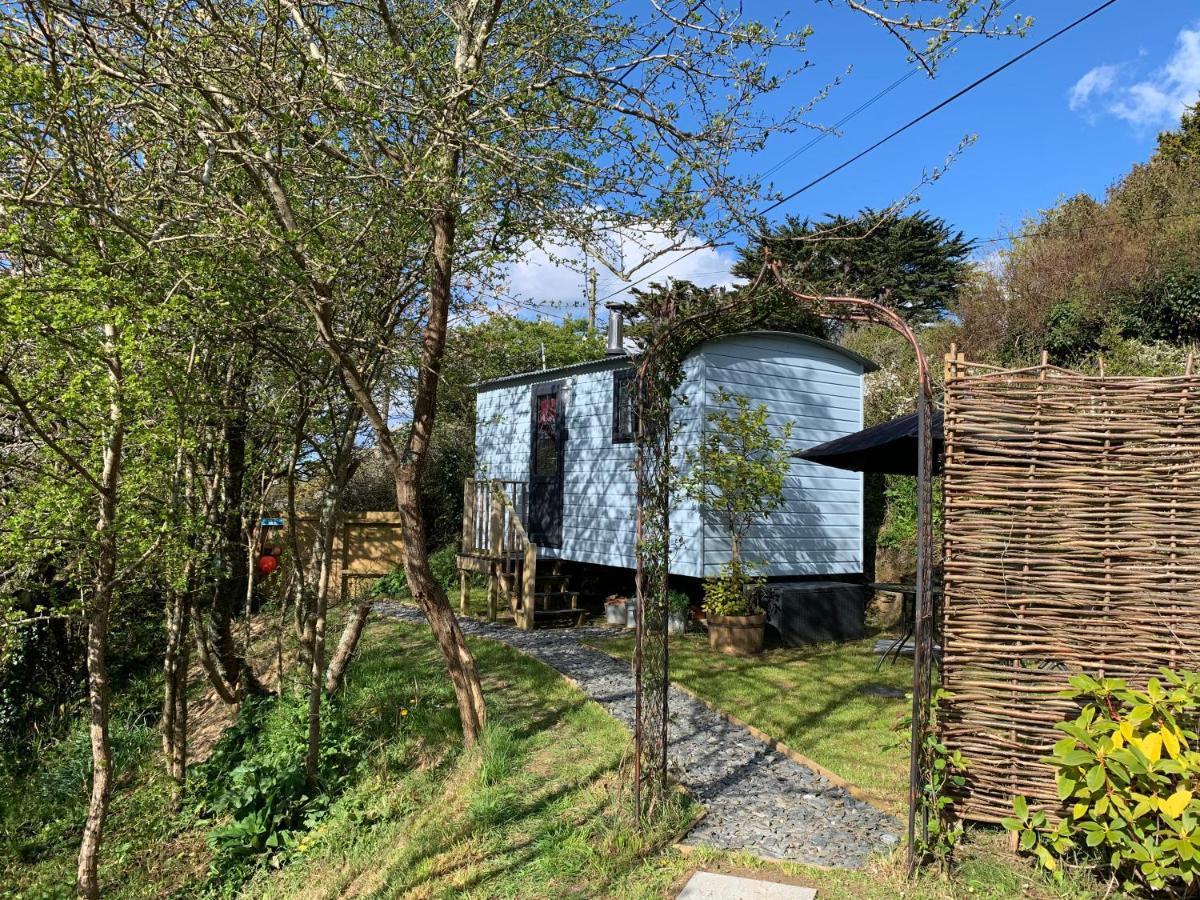 Tides Reach, Deluxe Shepherds Hut 1, 100M From The Beach Saint Merryn Ngoại thất bức ảnh