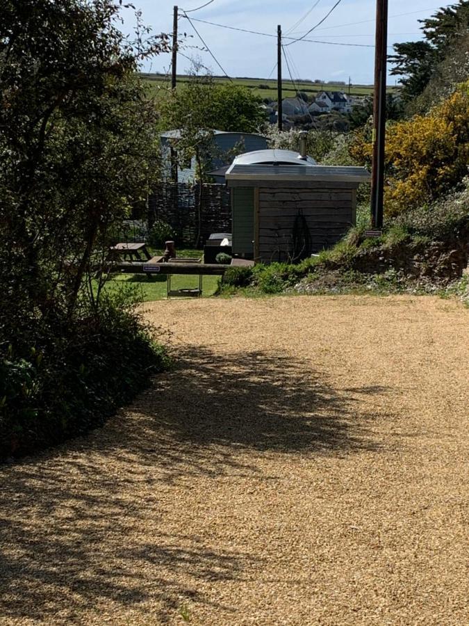 Tides Reach, Deluxe Shepherds Hut 1, 100M From The Beach Saint Merryn Ngoại thất bức ảnh